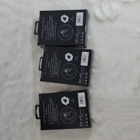 Kitsch The Satin Scrunchie Black and Pink - Picture 4 of 4